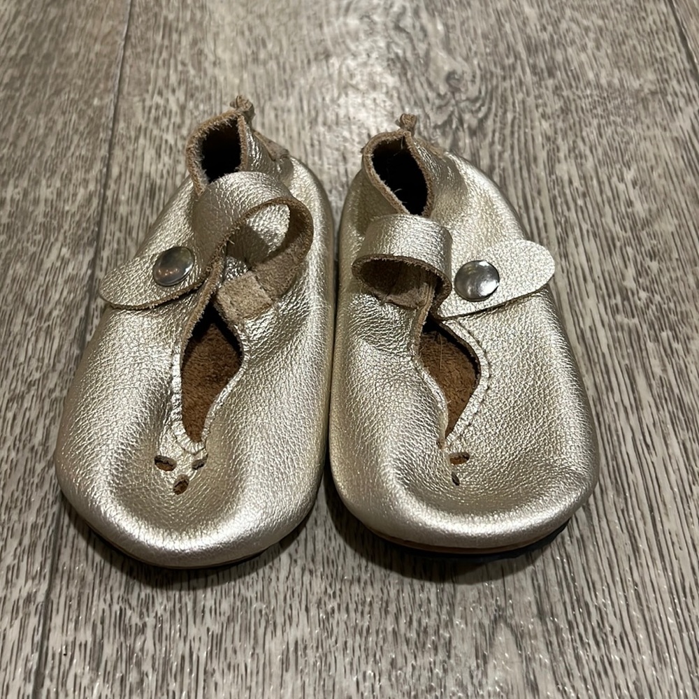 Duchess and Fox Leather Mary Janes - Size 4
